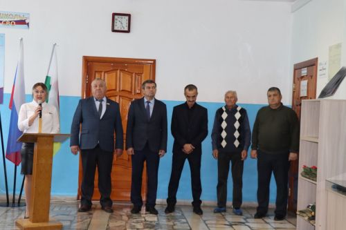 В Алешкин-Саплыкской школе открыли уголки памяти участникам СВО