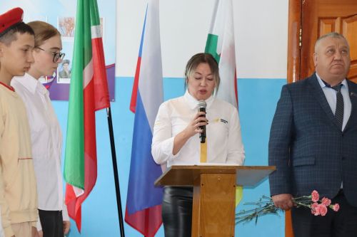 В Алешкин-Саплыкской школе открыли уголки памяти участникам СВО