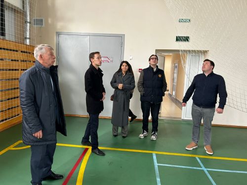 Команда кадрового резерва Раиса РТ с рабочим визитом находится в Дрожжановском районе