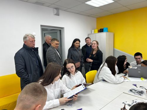 Команда кадрового резерва Раиса РТ с рабочим визитом находится в Дрожжановском районе