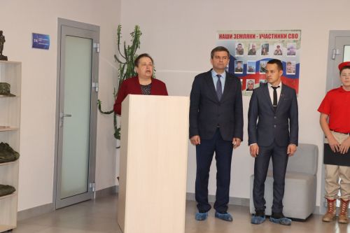 В Нижнечекурской школе открыли уголок памяти участнику СВО
