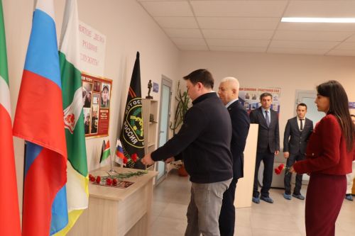 В Нижнечекурской школе открыли уголок памяти участнику СВО