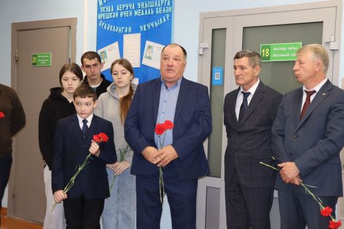 В селе Старые Чукалы Дрожжановского района РТ увековечили память бойца  СВО