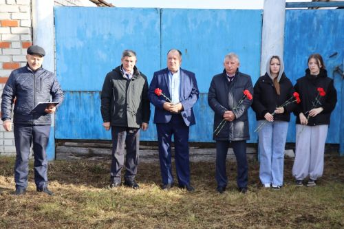 В селе Старые Чукалы Дрожжановского района РТ увековечили память бойца  СВО