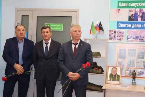 В селе Старые Чукалы Дрожжановского района РТ увековечили память бойца  СВО