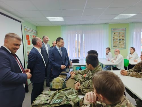 Образование, дороги и развитие: депутат Максим Топилин оценил реализацию программ в Дрожжановском районе