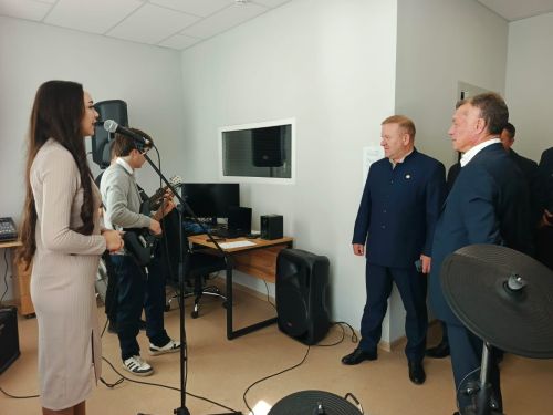 Образование, дороги и развитие: депутат Максим Топилин оценил реализацию программ в Дрожжановском районе
