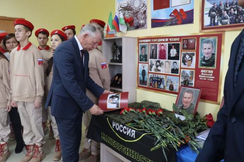 В селе Новое Ильмово Дрожжановского района РТ почтили память героя СВО