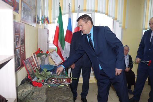 В селе Новое Ильмово Дрожжановского района РТ почтили память героя СВО