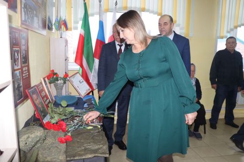 В селе Новое Ильмово Дрожжановского района РТ почтили память героя СВО