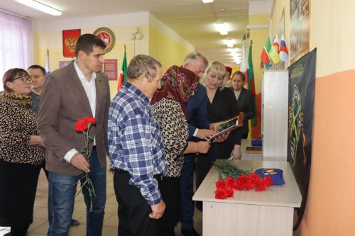 В селе Городище Дрожжановского района РТ открыли мемориал в честь героя СВО