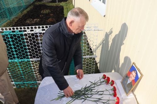 В селе Городище Дрожжановского района РТ открыли мемориал в честь героя СВО