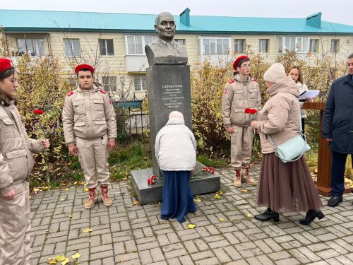 В Дрожжановском районе прошел митинг в честь А. С. Сабирзянова