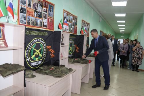 В Старошаймурзинской школе Дрожжановского района РТ открыли уголки памяти участникам СВО