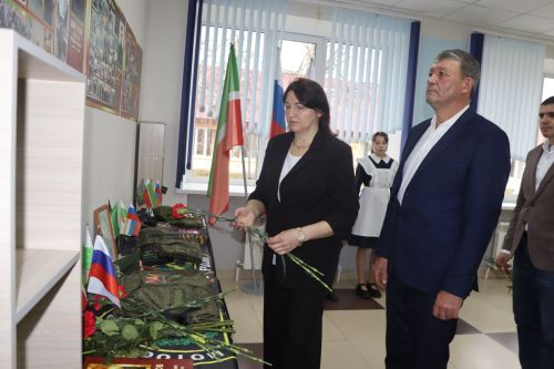 В Марсовской школе Дрожжановского района РТ открыли Мемориал памяти герою СВО