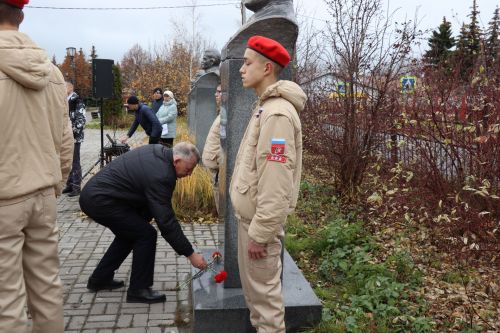 В Дрожжановском районе почтили память Героя Советского Союза Исмагила Хакимова