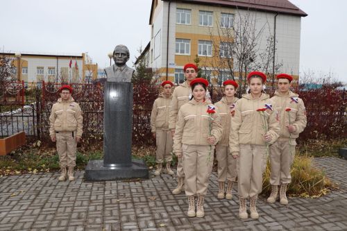 В Дрожжановском районе почтили память Героя Советского Союза Исмагила Хакимова