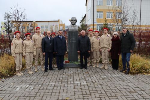 В Дрожжановском районе почтили память Героя Советского Союза Исмагила Хакимова