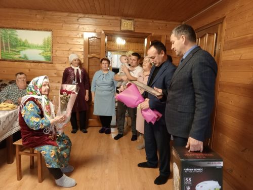 Жительница села Старые Какерли Дрожжановского района РТ отпраздновала 90-летний юбилей