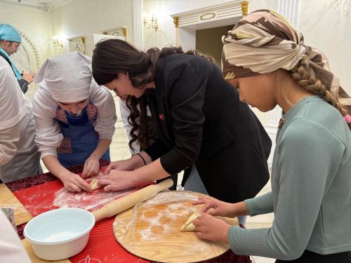 «Движение Первых» Дрожжановского района РТ устроило для мам творческий и вкусный праздник
