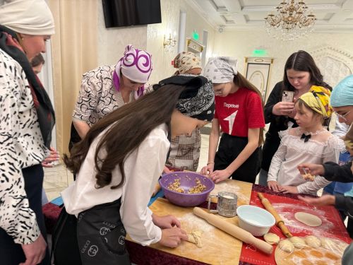 «Движение Первых» Дрожжановского района РТ устроило для мам творческий и вкусный праздник