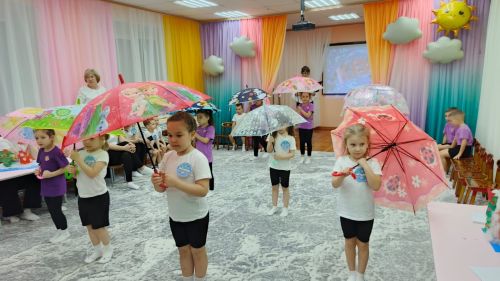 Праздник материнской любви и юмора прошел в детском саду № 1 «Солнышко»