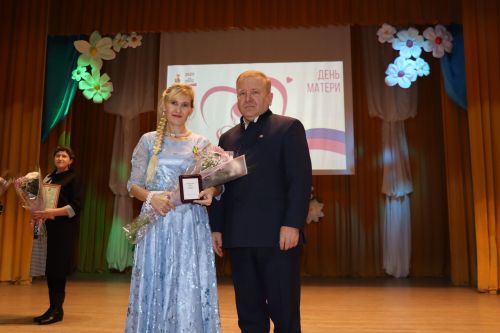 Сила материнской любви: в Дрожжановском районе чествовали матерей участников СВО