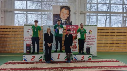 В Дрожжановском районе РТ прошел турнир по «Корэш» памяти Сайфихана Нафиева