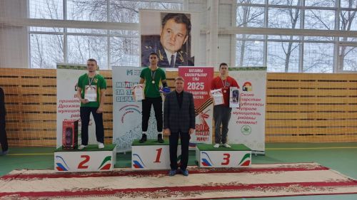 В Дрожжановском районе РТ прошел турнир по «Корэш» памяти Сайфихана Нафиева