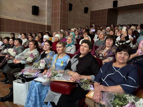 Сила материнской любви: в Дрожжановском районе чествовали матерей участников СВО
