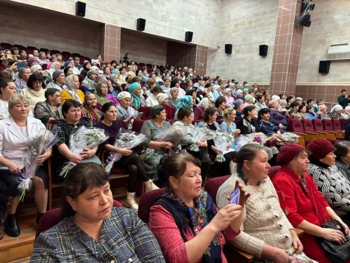 Сила материнской любви: в Дрожжановском районе чествовали матерей участников СВО
