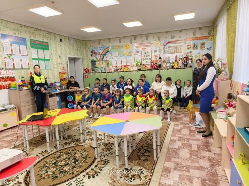 В Шланговском детсаду Дрожжановского района РТ прошел праздник ко дню Матери с участием специалистов БДД