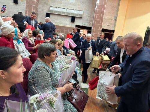 Сила материнской любви: в Дрожжановском районе чествовали матерей участников СВО