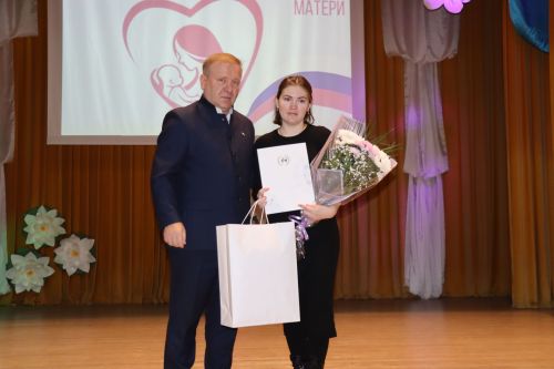 Сила материнской любви: в Дрожжановском районе чествовали матерей участников СВО