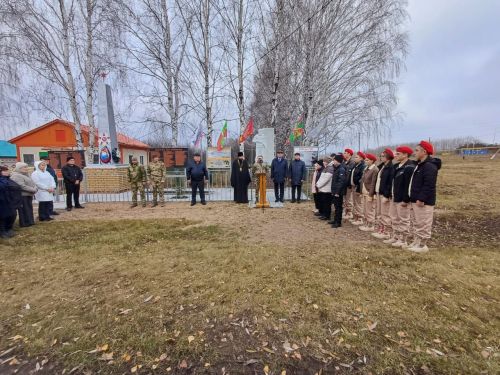 В селе Дуваново Дрожжановского района РТ открыли монумент воинам — участникам специальной военной операции