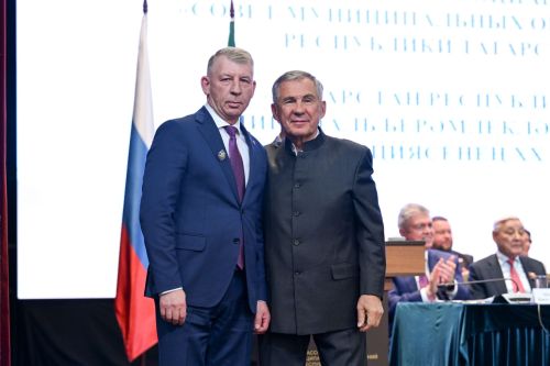 Замруководителя исполкома Дрожжановского района удостоен почётного звания заслуженного работника местного самоуправления РФ