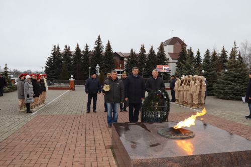 В Дрожжановском районе почтили память Неизвестного Солдата