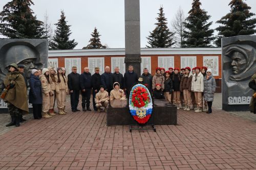 В Дрожжановском районе почтили память Неизвестного Солдата
