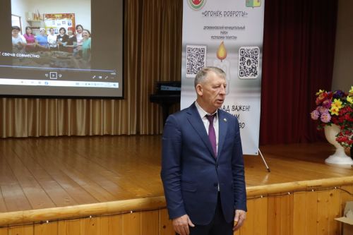 Волонтеры Дрожжановского района провели для получателей соцуслуг мастер-класс по изготовлению окопных свечей