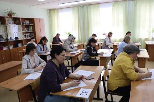 Родители Дрожжановского района сдали ЕГЭ: как прошёл Единый день сдачи экзамена в 2025 году