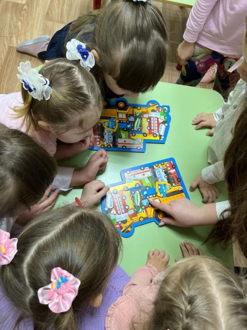 В МБДОУ «Староильмовском детском саду «Солнышко» автоинспекторы провели встречу с воспитанниками