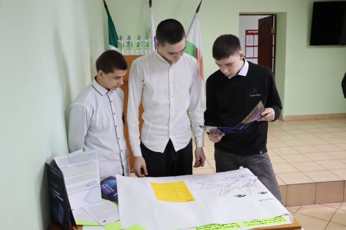 Школьники и студенты Дрожжановского района приняли участие  в проекте «Конструктивный диалог»