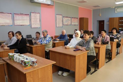 В Дрожжановском районе РТ прошел муниципальный этап республиканской IT — олимпиады «Третий возраст»