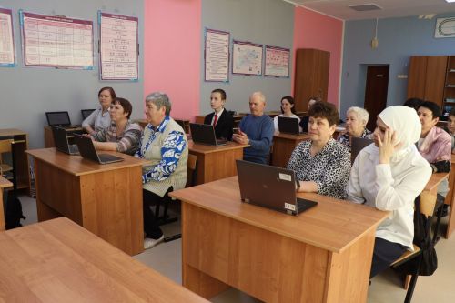 В Дрожжановском районе РТ прошел муниципальный этап республиканской IT — олимпиады «Третий возраст»