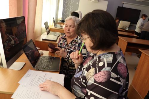 В Дрожжановском районе РТ прошел муниципальный этап республиканской IT — олимпиады «Третий возраст»