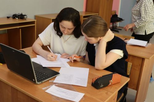 В Дрожжановском районе РТ прошел муниципальный этап республиканской IT — олимпиады «Третий возраст»