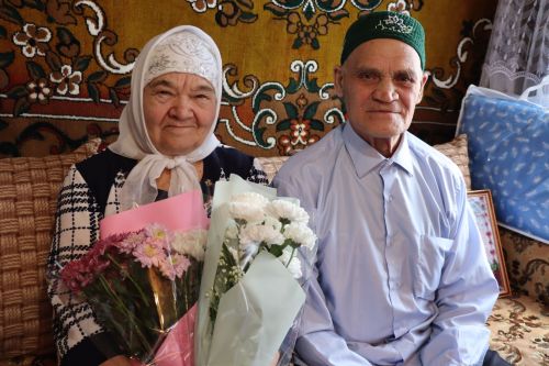 В Дрожжановском районе РТ чествовали пары, отметившие бриллиантовую свадьбу