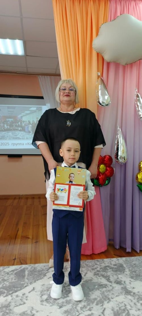 В добрый путь!: В «Стародрожжановском детском саду № 1 „Солнышко“ прошел трогательный выпускной