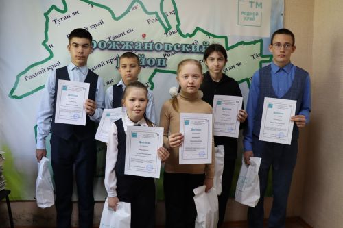 Герой тăванӗсем çинчен çырчӗç