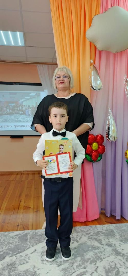 В добрый путь!: В «Стародрожжановском детском саду № 1 „Солнышко“ прошел трогательный выпускной